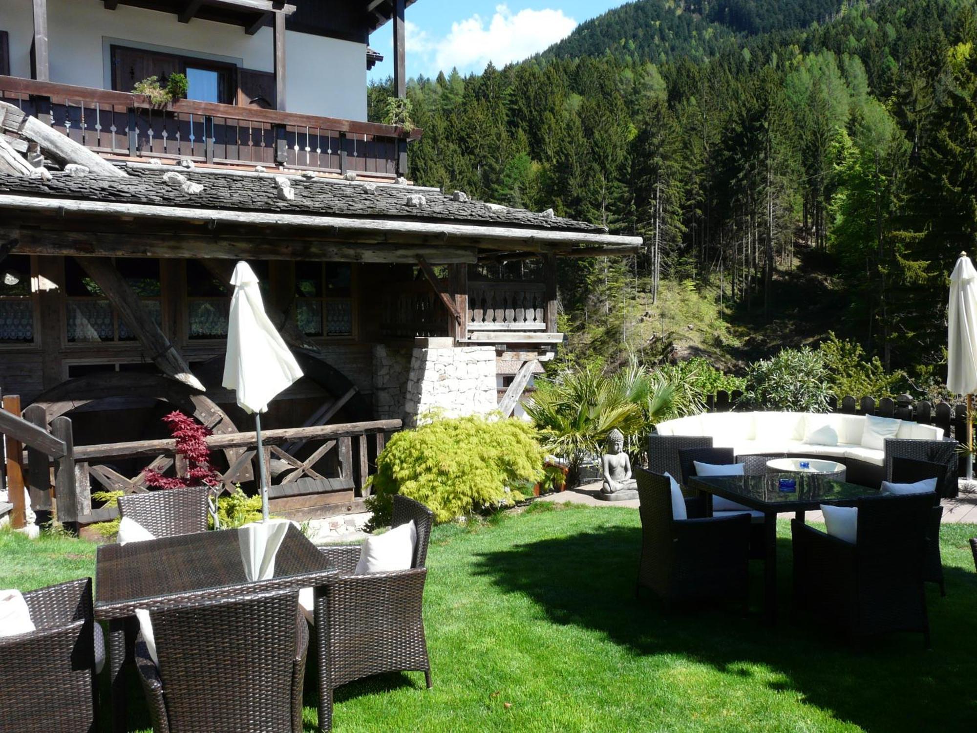 Hotel Zur Mühle Trodena Exterior foto